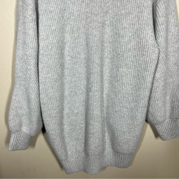 Weekend Los Angeles Women’s Heather Grey Ribbed Knit Cardigan Size Small Slouchy - Picture 12 of 12